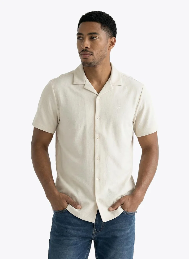 Nautica Men Short Sleeve Casual Shirt for Smart Casual, Weekend and Vacation Style - White