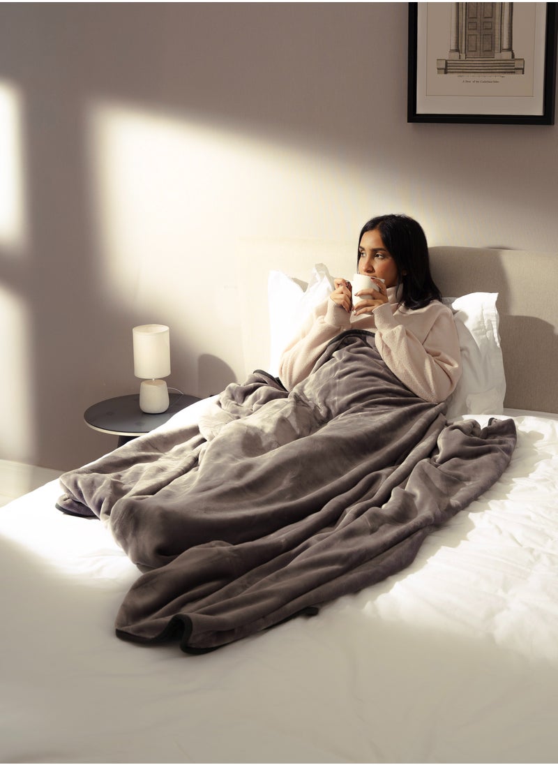 Neyam - Extra Comfort Set: Includes One Soft Winter Blanket (200X150 Cm) With Dual-Color And One Body Pillow (153 Cm) That Contains High-Quality Shredded Memory Foam And Offers An Adjustable Height Option. - Image 1