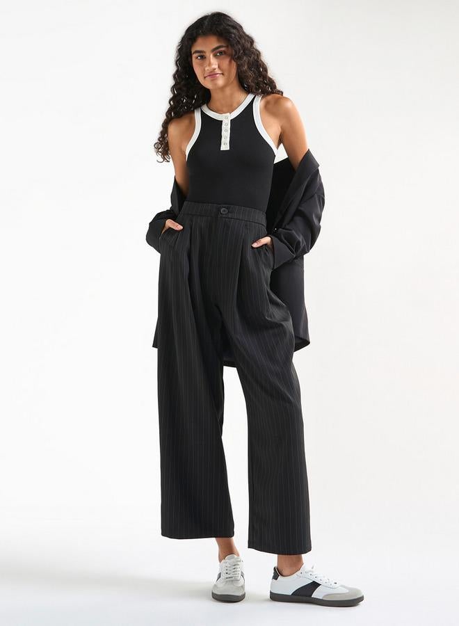 سبلاش فيڤ تانك توب بارزة الملمس بياقة ضيّقة وظهر متقاطع - Image 2