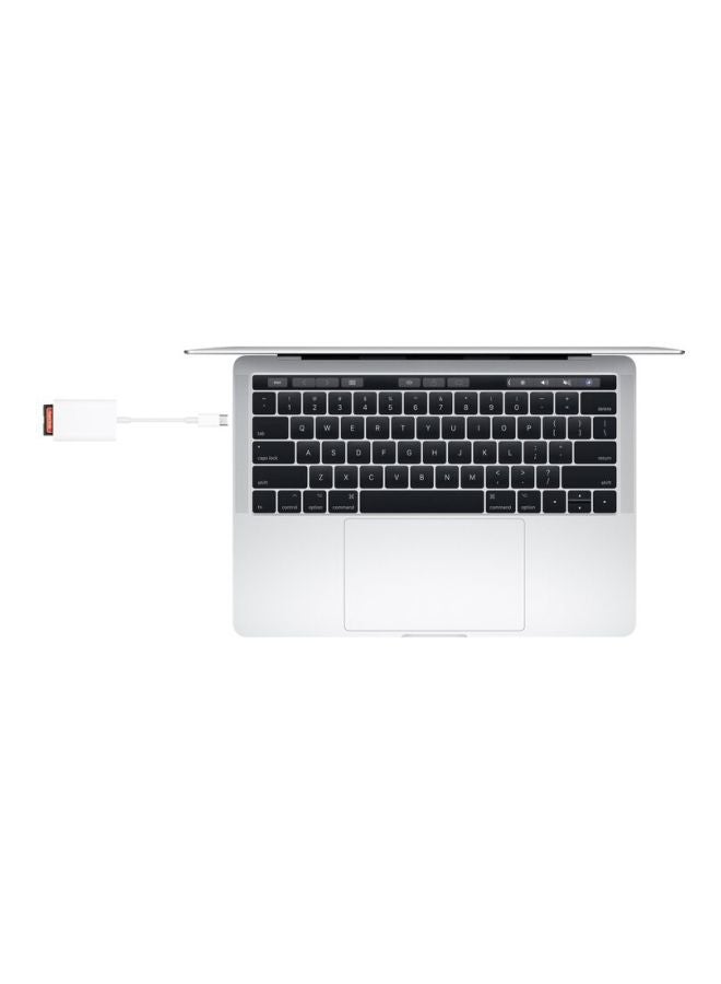 ابل  قارئ بطاقات من USB-C إلى SD أبيض - Image 5