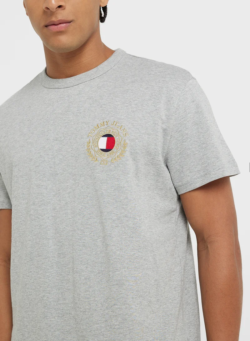 TOMMY JEANS Logo Crew Neck T-Shirt