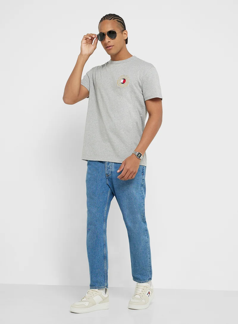 TOMMY JEANS Logo Crew Neck T-Shirt
