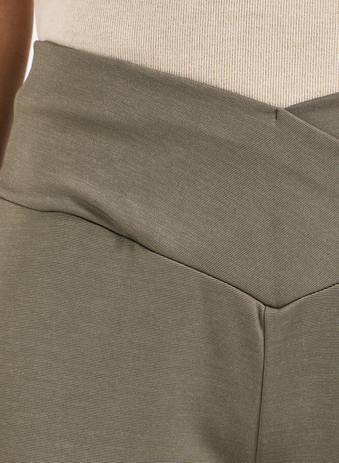 Styli Criss-Cross Waistband Detail High Rise Flared Pants  - Image 3