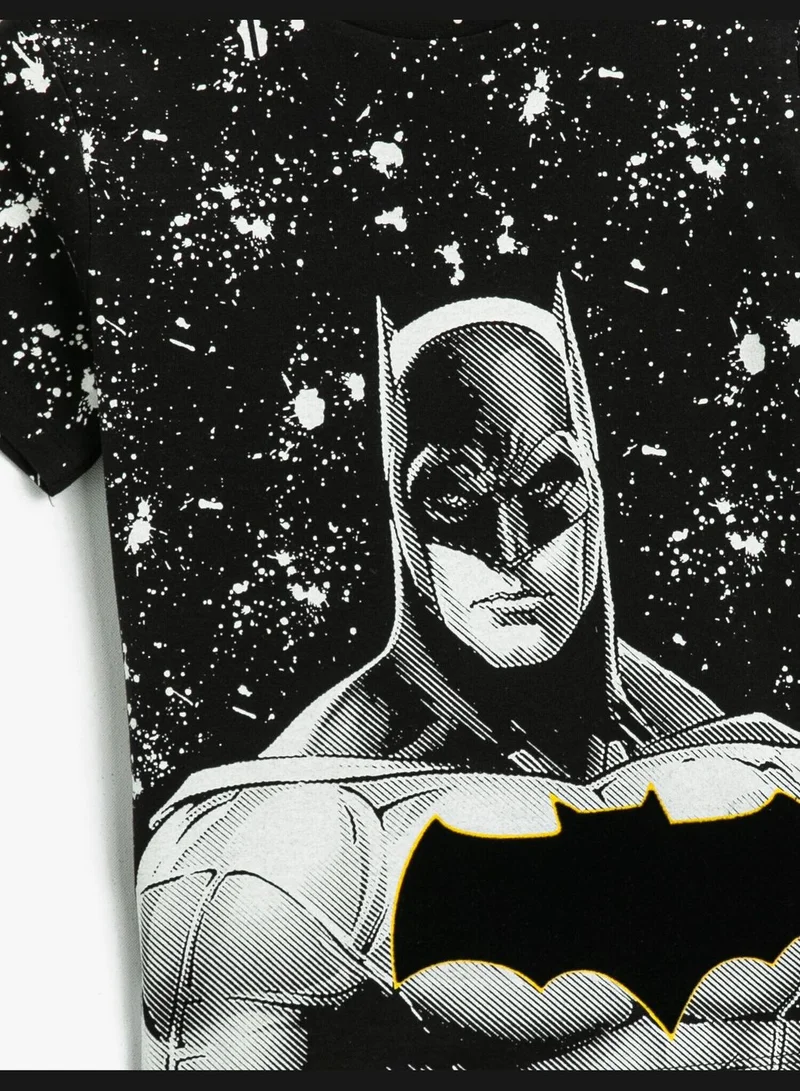 كوتون Batman Licensed Printed Crew Neck Short Sleeve Cotton T-Shirt.