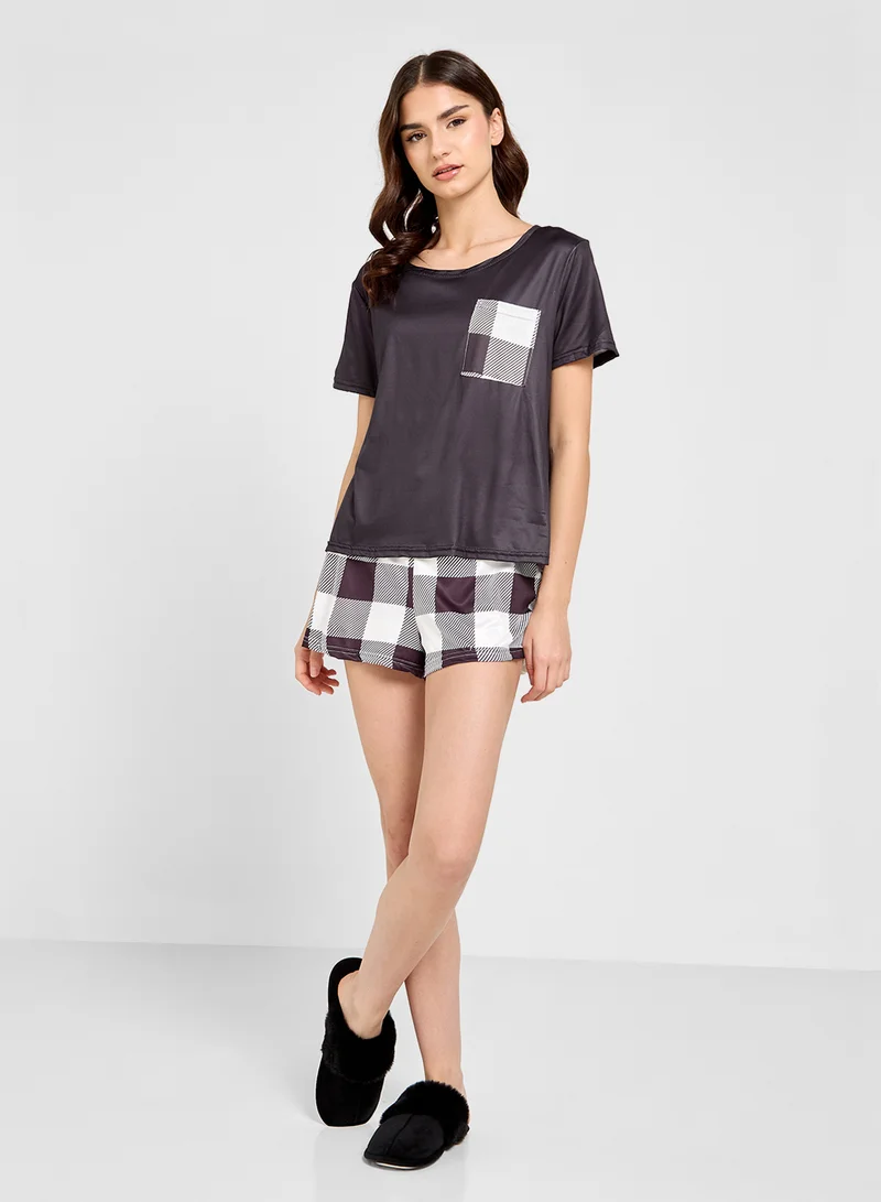 Ginger T-Shirt & Checkered Short Pj Set