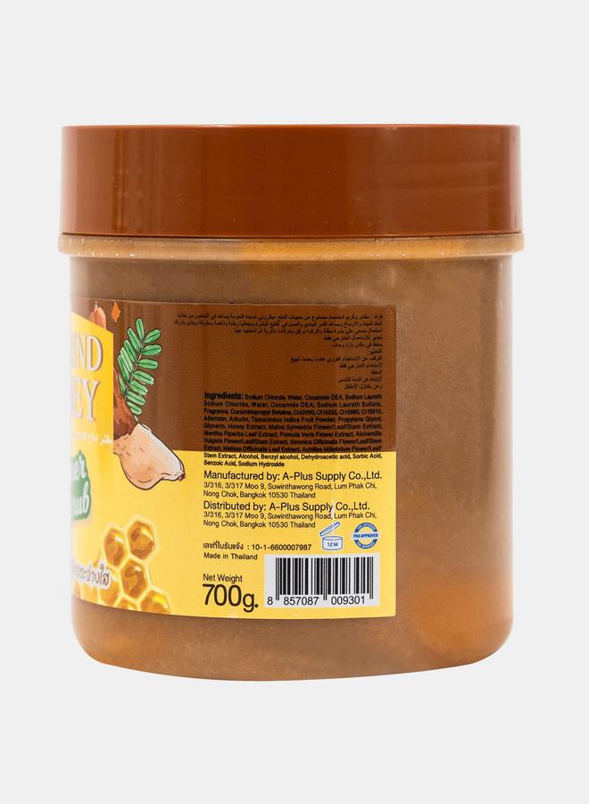 R&D Tamarind & Honey Shower Salt Scrub, 700gm - Image 2