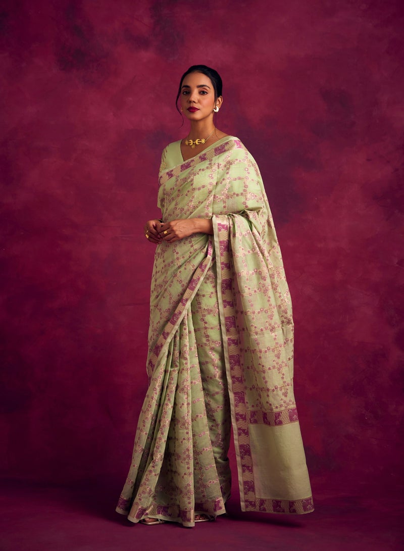 Abhishti Banarasi sakura checks woven zari saree-  Pistachio green  - Image 3