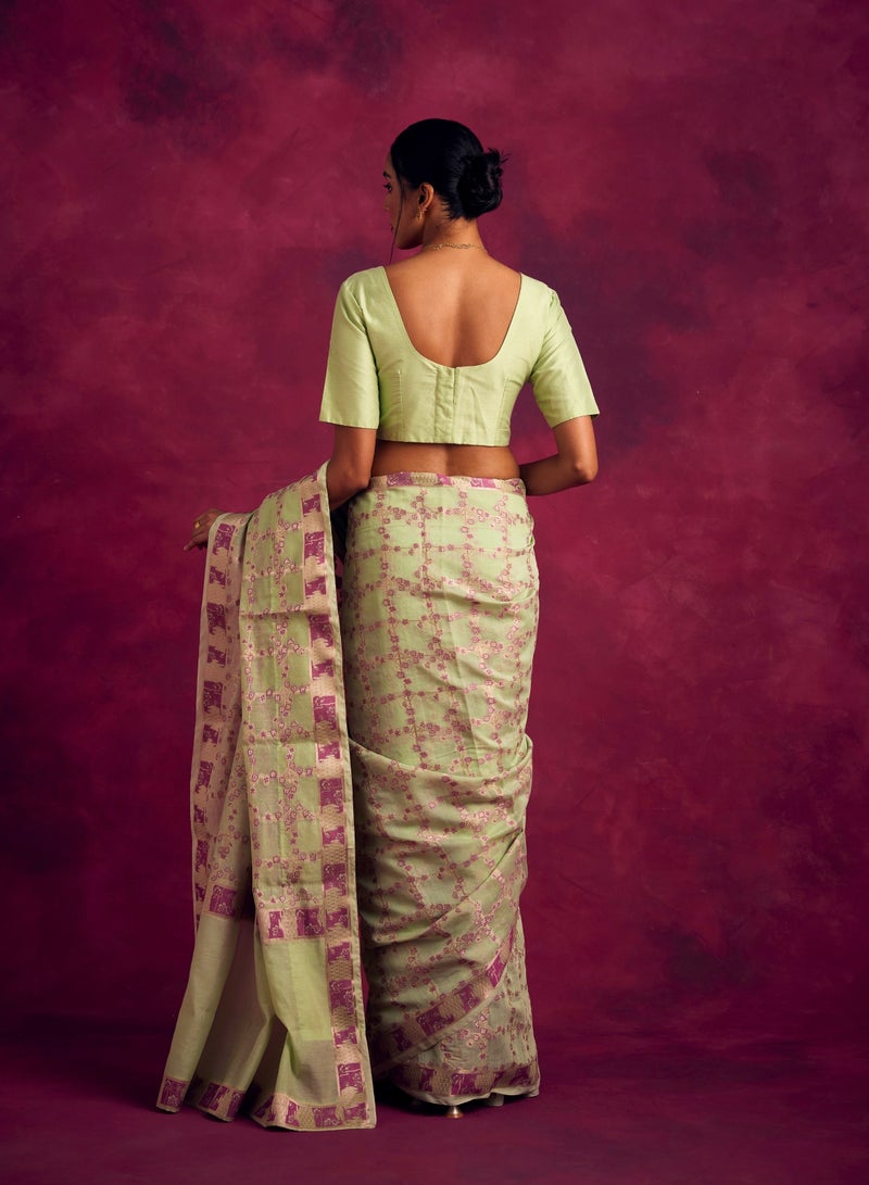 Abhishti Banarasi sakura checks woven zari saree-  Pistachio green  - Image 4