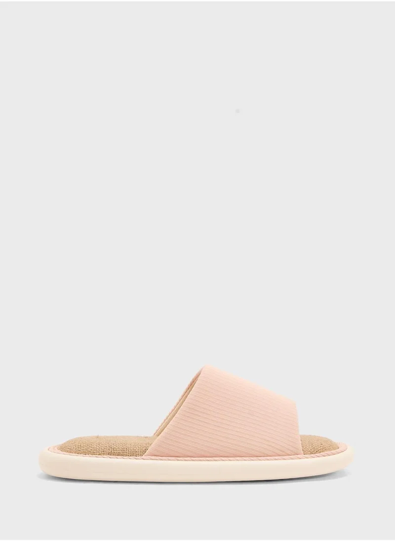جينجر Womens Casual Slipper