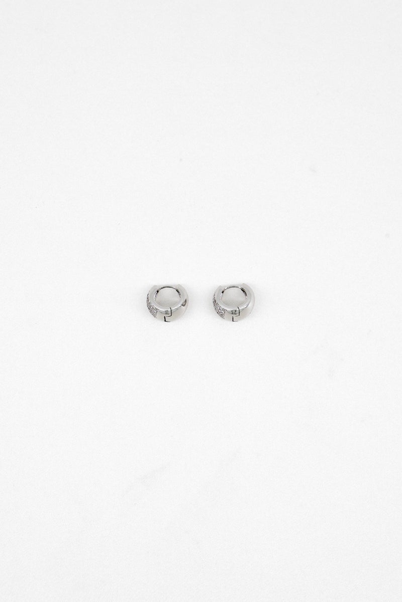 Piatella Women Huggie Earrings, Silver - Image 2