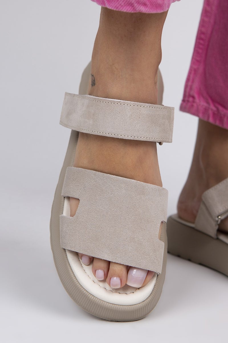 Manijero Seina Women's Leather Velcro Beige Slippers - Image 5