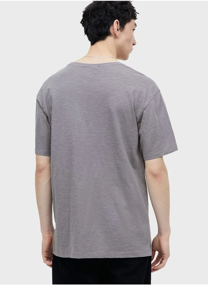 H&M Regular Fit Pocket-Detail T-Shirt