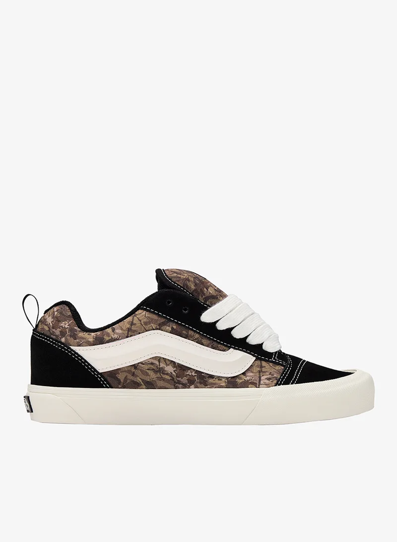 فانز حذاء رياضي كونو سكول