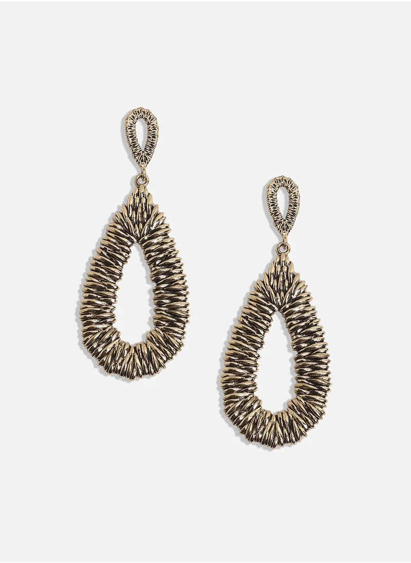 SOHI Teardrop Metallic Ribbed Drop Earrings - Gold-Colour