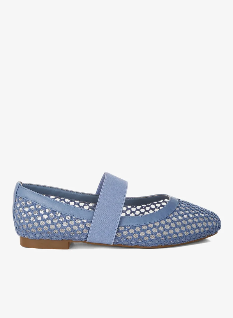 Mid-Foot Strap Ballerinas in Blue