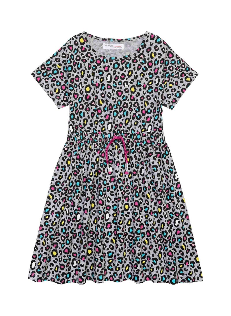 مينوتي فستان بناتي من القطن بطبعة كاملة ورباط خصر قابل للتعديل - Image 1