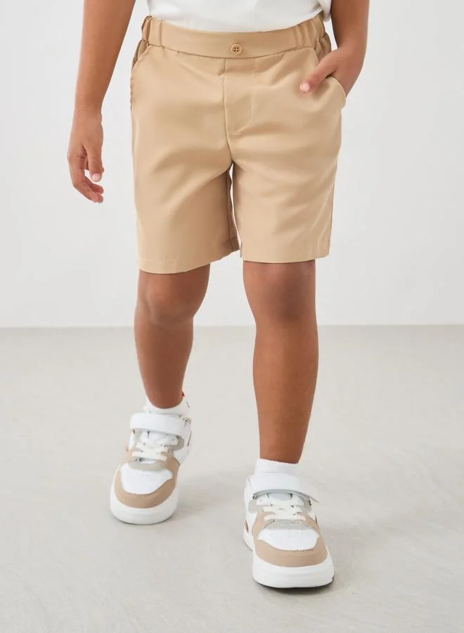 ستايلي Styli Boys Solid Twill Shorts with Partially Elasticated Waistband