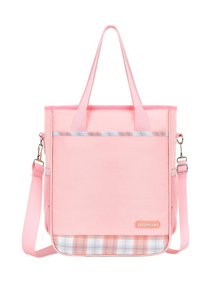 عام حقيبة تسوق للنساء مصنوعة من القماش، تتميز بتصميم عصري مع جيوب متعددة، يمكن حملها على الكتف أو بشكل متقاطع، مثالية للاستخدام اليومي.