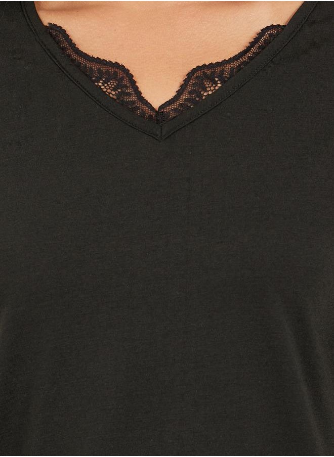 Styli Lace Trim Notch Neck T-Shirt and Printed Pyjama Pants Set  - Image 4