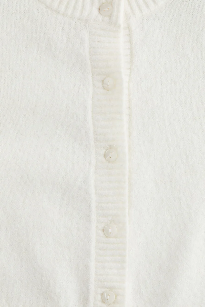 اتش اند ام كارديغان قصير بحياكة ناعمة