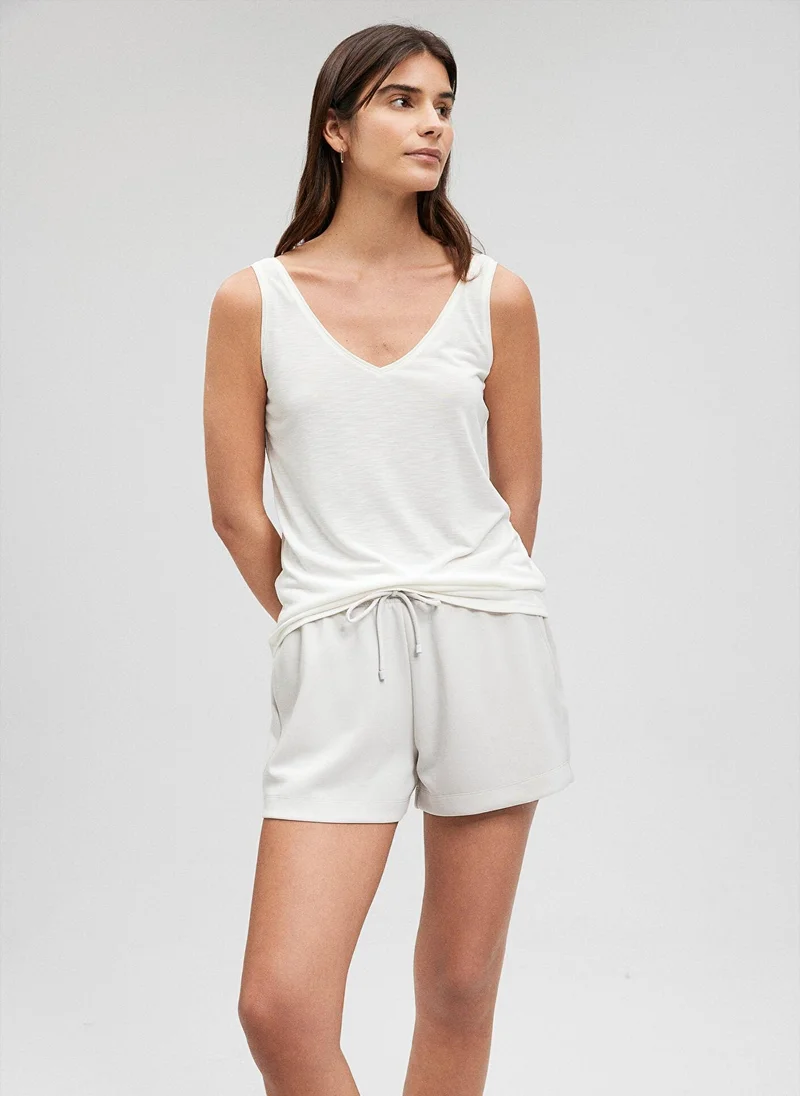 مافي Lux Touch White Tank Top