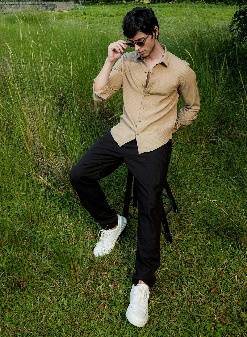 Campus Sutra Campus Sutra Men's Buff Beige Ruche-Textured Shirt For Casual Wear | Spread Collar | Long Sleeve | Button Closure | Shirt Crafted With Comfort Fit For Everyday Wear