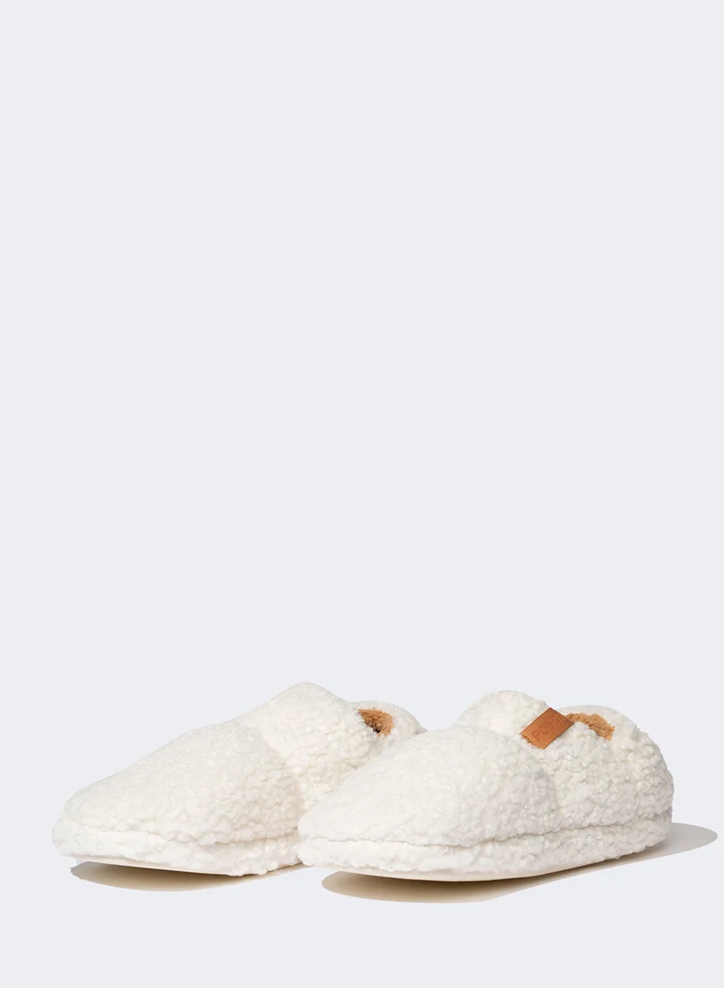 DeFacto Plush Slippers