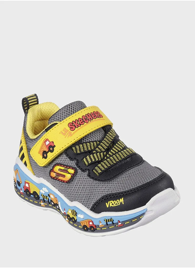SKECHERS PLAY SCENE