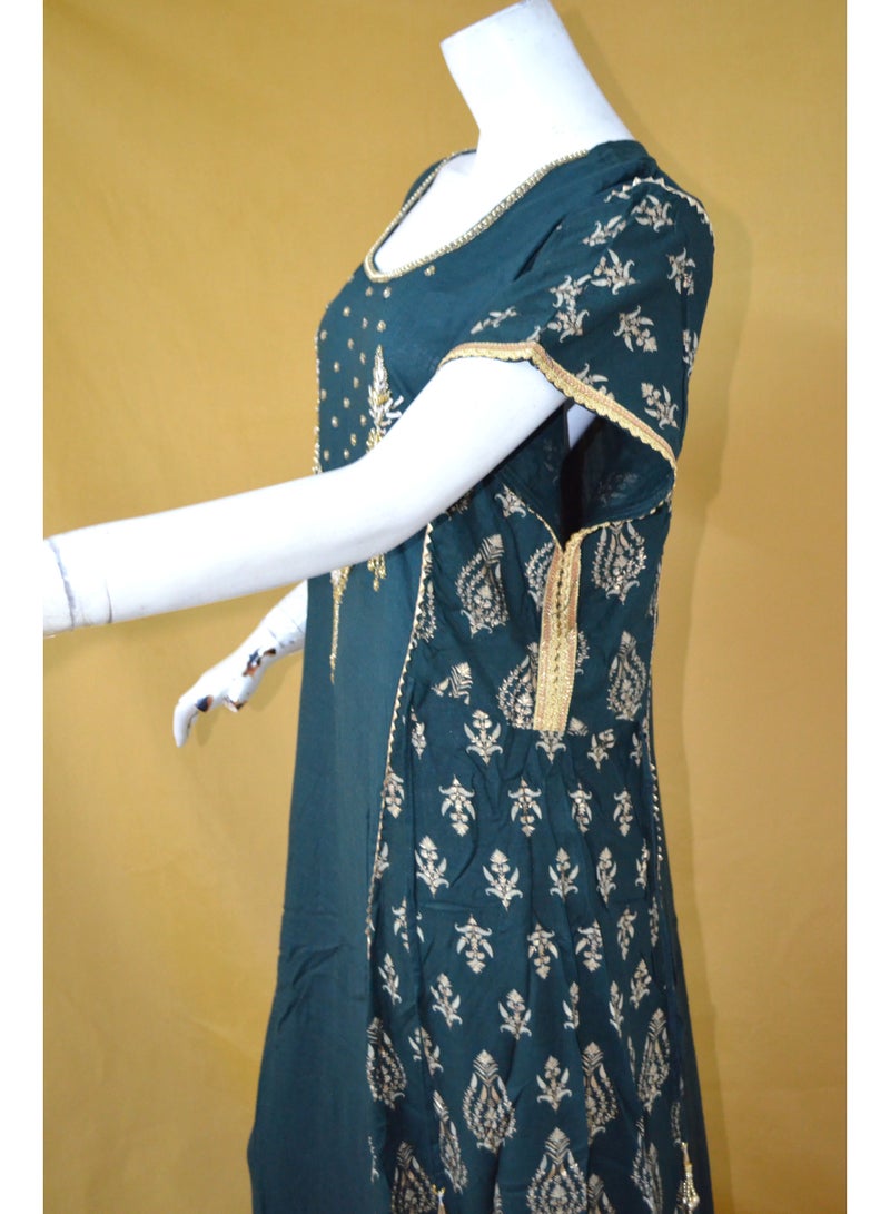 زينة جلابية نسائية أنيقة مطرزة – واسعة من الأسفل، بأكمام باتوينج، بشريط جانبي قابل للتعديل - Image 3