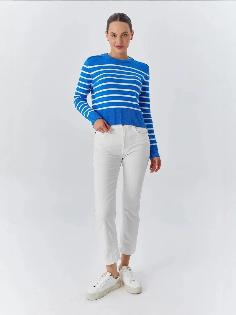 ميكسراي سترة محبوكة بخطوط سميكة وياقة دائرية من ميكسراي