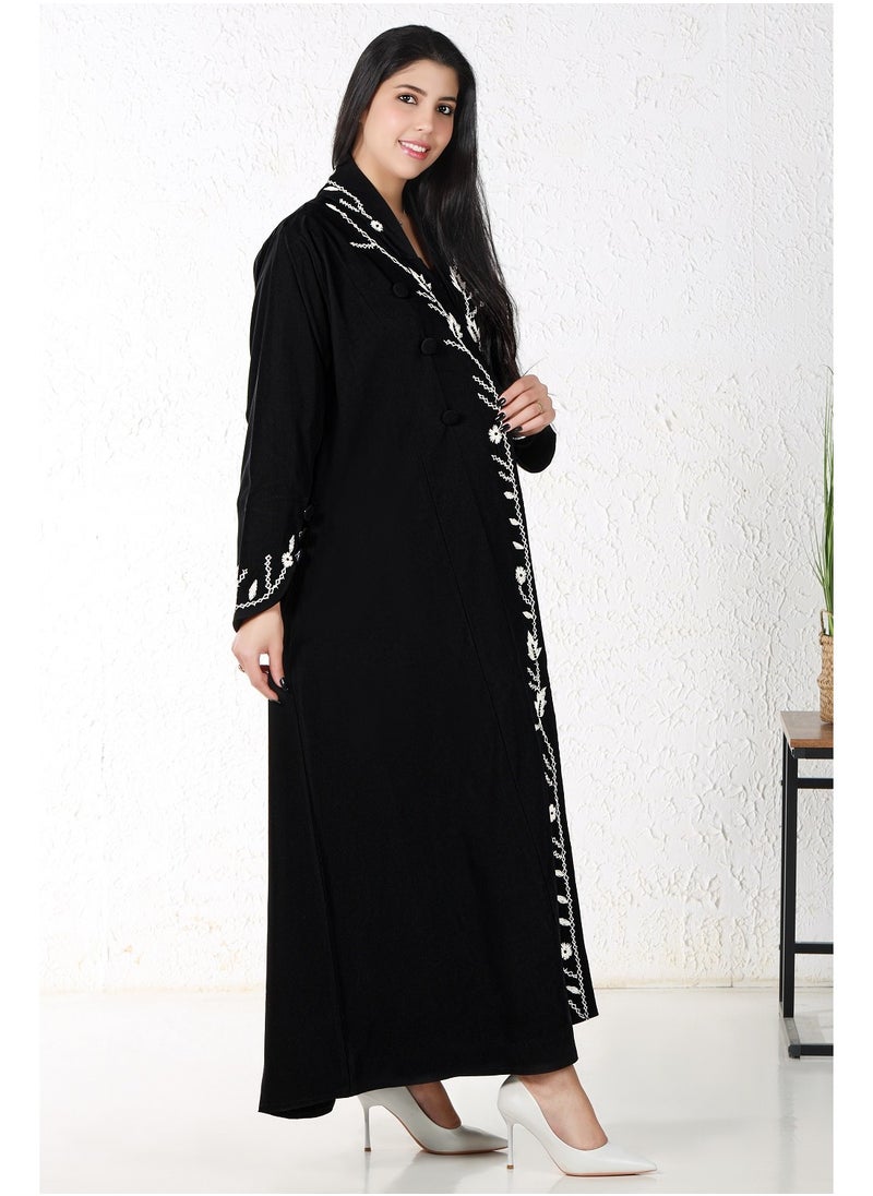 MyesuQ - Black abaya decorated with white embroidery on the front - Image 1