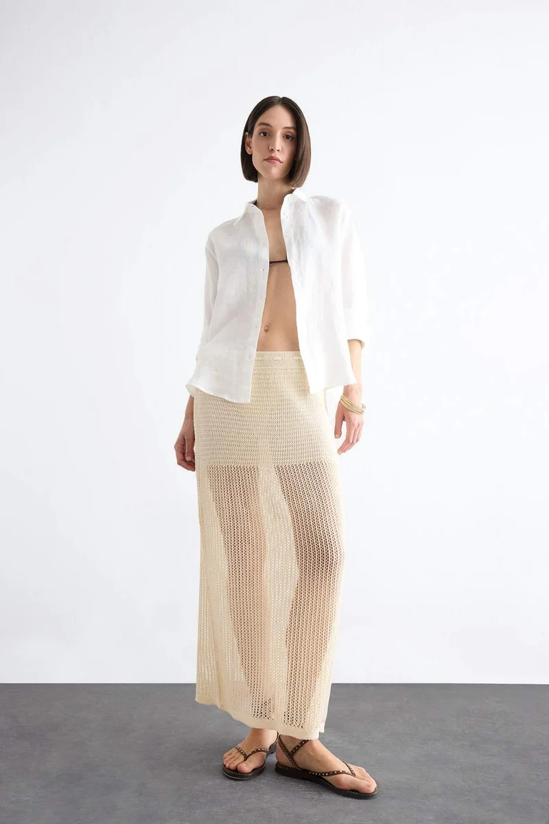 ديفاكتو Elastic Waist Crochet Maxi Beach Skirt
