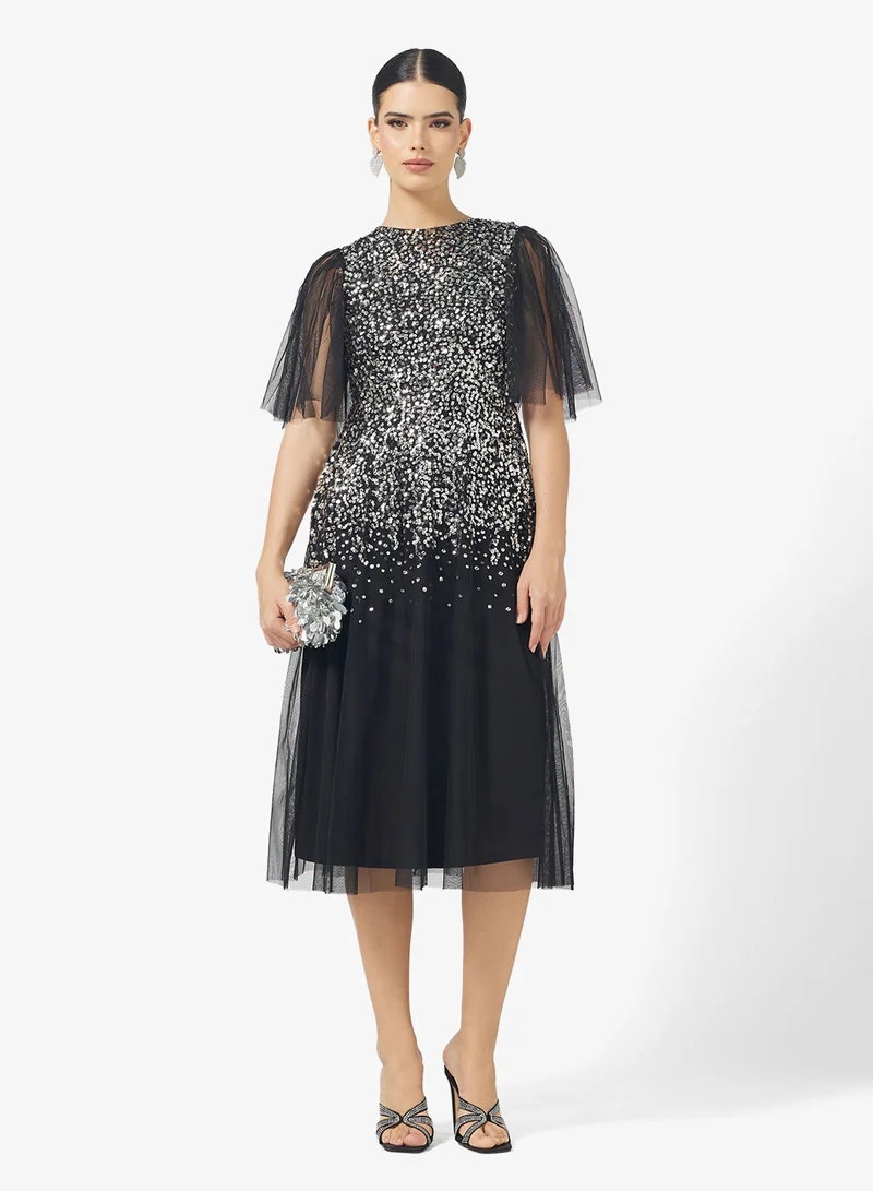 اميليا روز Flared Sleeve Sequin Tiered Midi Dress