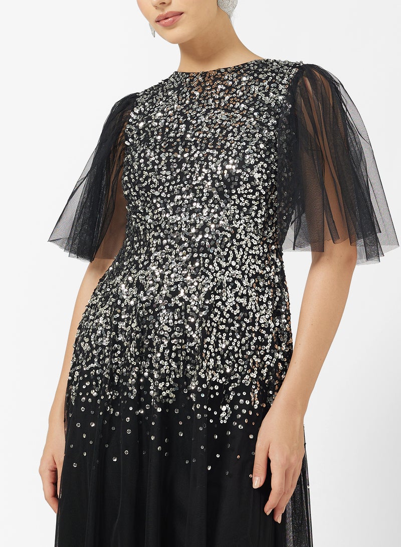 اميليا روز فستان ميدي مكشكش بأكمام واسعة وترتر - Image 3