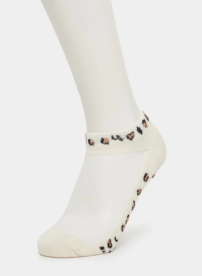 Styli Styli Set of 5 - Leopard Print Ankle Socks