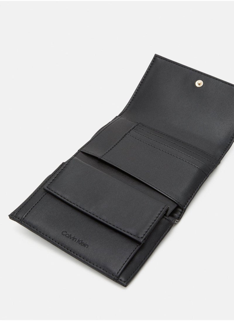 CALVIN KLEIN JEANS PLUS - Calvin Klein Trifold Wallet - Black - Image 1