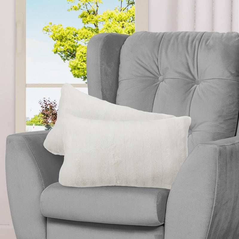Cheer Collection Faux Fur Throw Pillows Decorative Pillows for Couch Bed Throw Pillows White Accent Pillows for Bedroom or Living Room Aesthetic Set of 2 Furry Throw Pillows 12 x 20