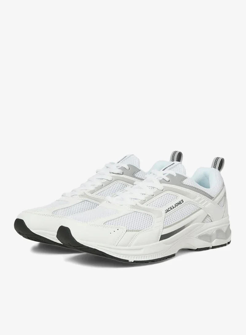 جاك اند جونز حذاء سنيكرز بتفاصيل شبكية ورباط غلق