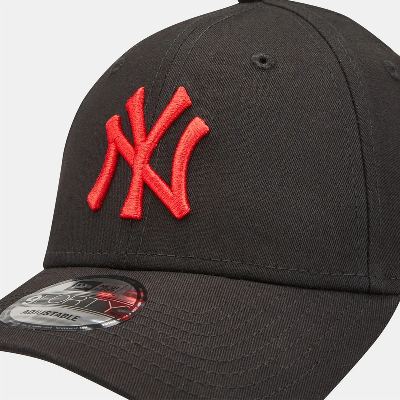 NEW ERA Men's New York Yankees Essential Logo 9FORTY Cap