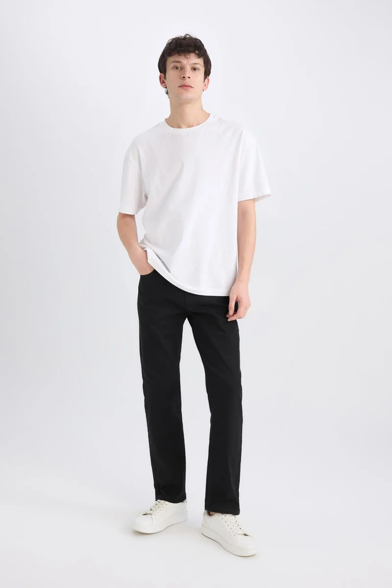 Defacto  Sergio Regular Fit Normal Waist Jeans for Men | Best Price UAE