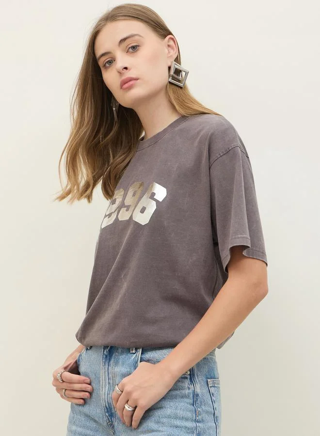 Styli Acid Washed 1998 Foil Slogan Print Oversized T-Shirt