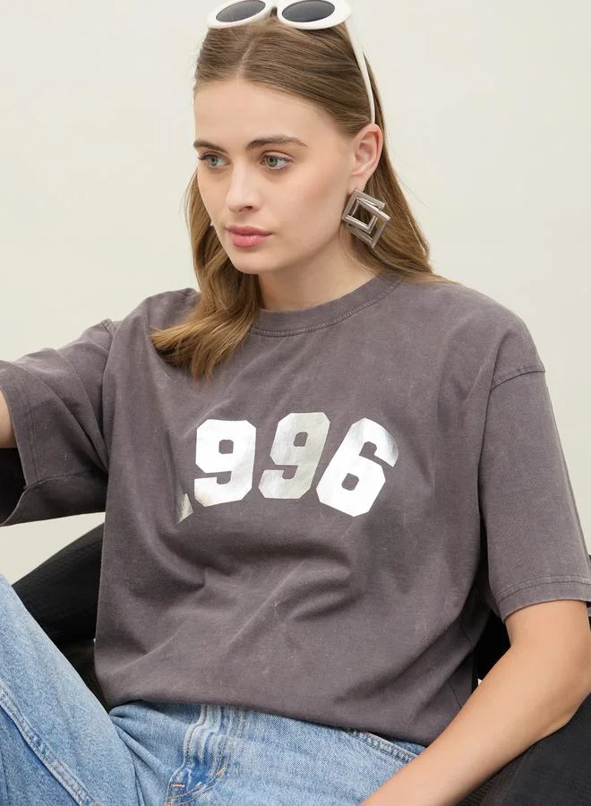 Styli Acid Washed 1998 Foil Slogan Print Oversized T-Shirt
