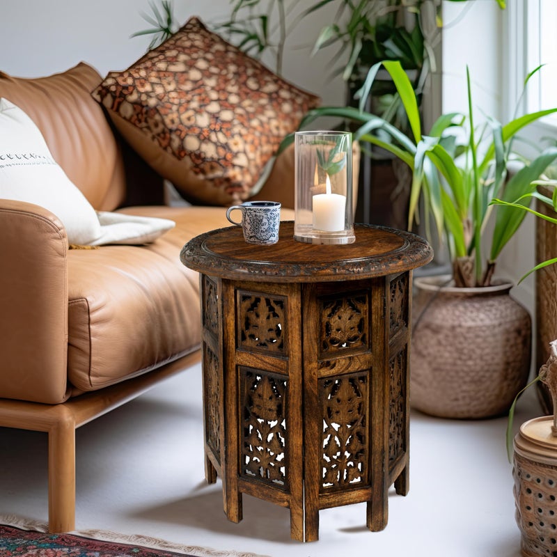 Cotton Craft طاولة جانبية من الخشب الصلب - منقوشة يدويًا طاولة جانبية قابلة للطي بتصميم عتيق بوهيمي - مناسبة للمساحات الصغيرة مدخل المنزل - غرفة المعيشة - بجانب السرير - تجميع بدون أدوات - 18x18 دائري - بني عتيق من جايبور - كوتون كرافت - Image 4