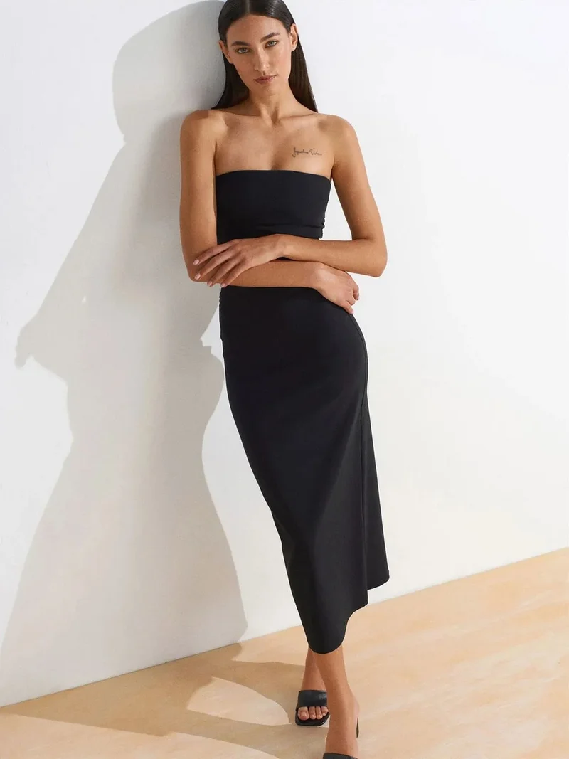 ديلفين Dilvin Strapless Bodycon Midi Dress With Slit