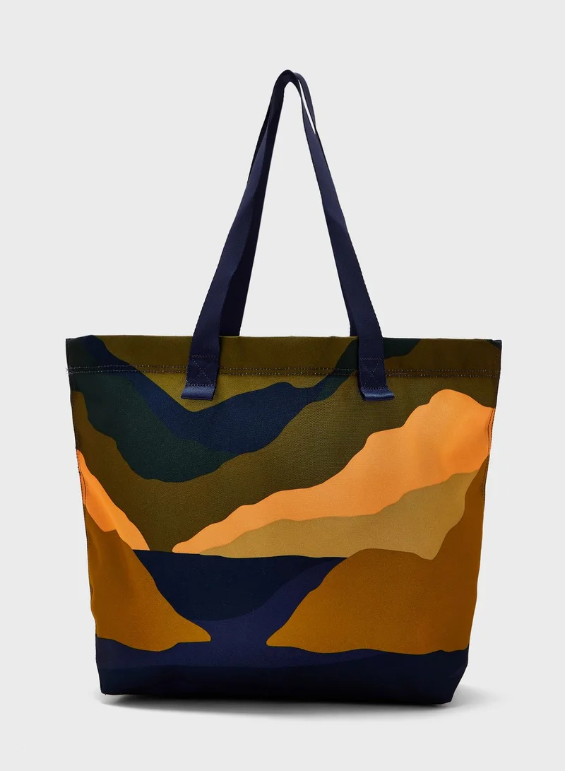 CONVERSE WINTERIZED GRAPHIC TOTE