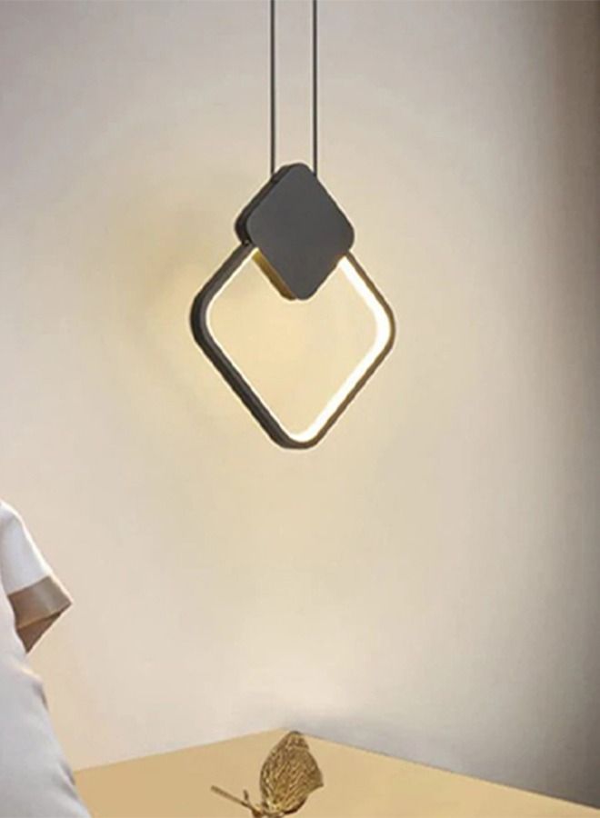 ثريا LED حديثة معلقة على شكل مثلث مع ثلاثة مستويات إضاءة وغطاء سيليكون - أسود - Image 1