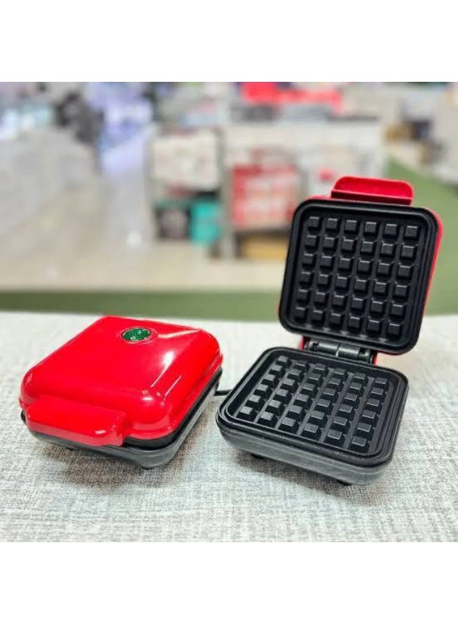 Mini square waffle maker