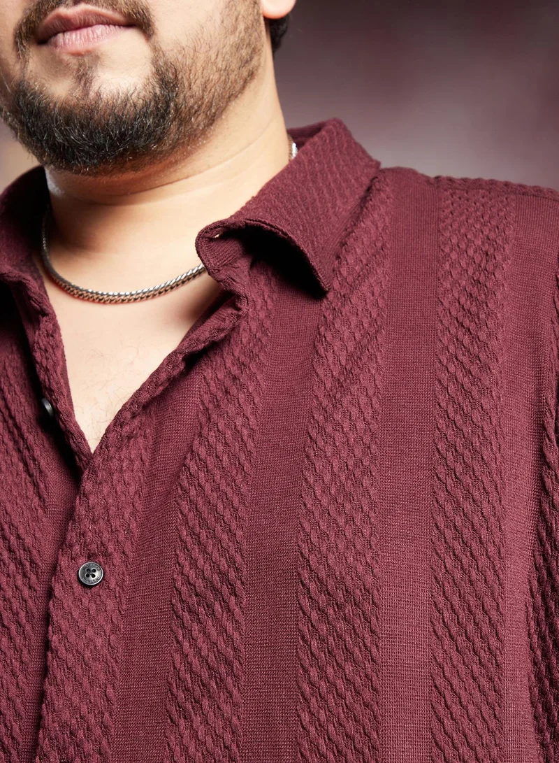 انستافاب بلس قميص رجالي بلاس مقاس أحمر خمري ملمس قشري للارتداء الكاجوال بياقة واسعة وأكمام طويلة بأزرار