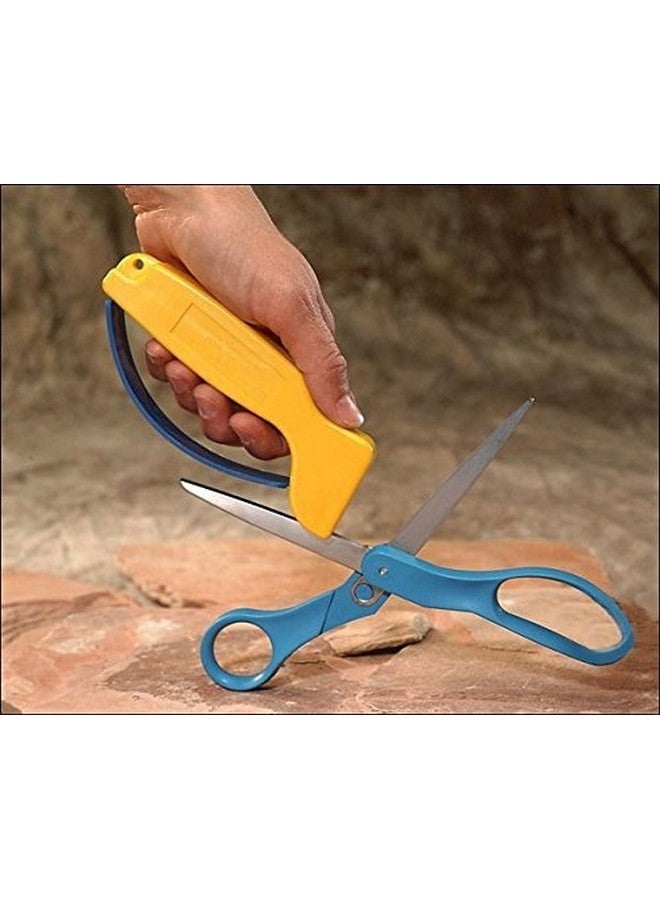 AccuSharp أداة شحذ المقصات AccuSharp ShearSharp، شفرة كربيد التنغستن الماسية لشحذ المقصات، مقصات الحدائق، مقصات المطبخ، مقصات التحوط، أصفر - Image 2