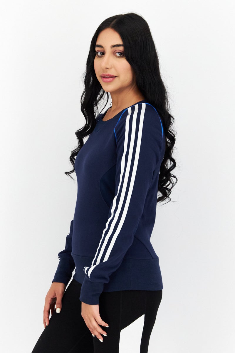 Adidas سويت شيرت تدريب رياضي للنساء بشعار العلامة التجارية، أزرق داكن - Image 2